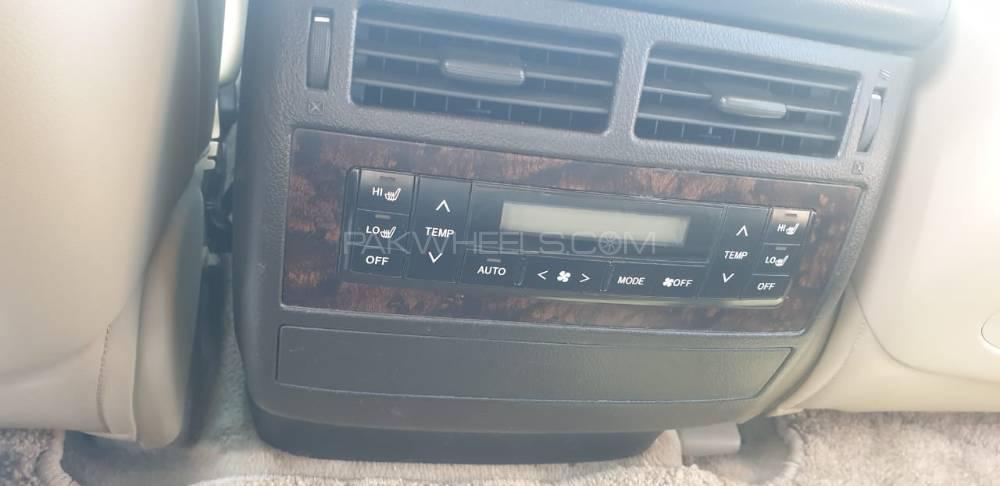 Toyota Land Cruiser 2009 for Sale in Gujrat Toyota Land Cruiser 2009 for Sale in Gujrat Image-14