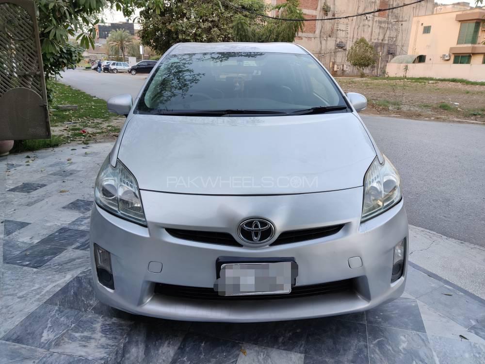 Toyota Prius 2010 for Sale in Lahore Image-1