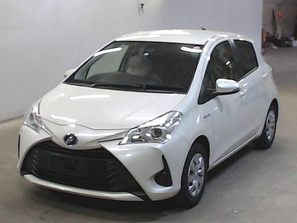 Toyota vitz hybrid