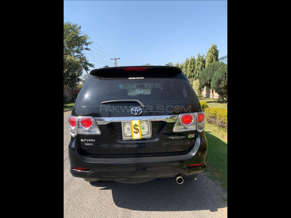 Toyota Fortuner 2013 for Sale in Lahore Toyota Fortuner 2013 for Sale in Lahore Image-2