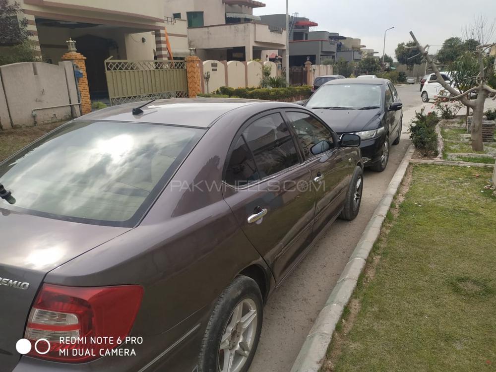 Toyota Premio 2002 for Sale in Islamabad Image-1