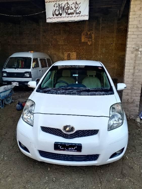 Toyota Vitz 2007 for Sale in Peshawar Image-1