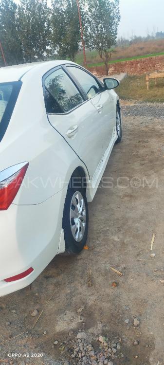 Toyota Corolla 2017 for Sale in Chak jhumra Image-1