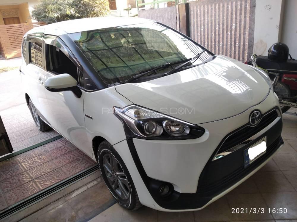 Toyota Sienta 2016 for Sale in Islamabad Toyota Sienta 2016 for Sale in Islamabad Image-3