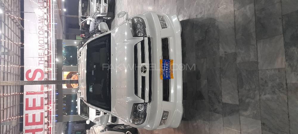 Toyota Surf 2005 for Sale in Peshawar Image-1
