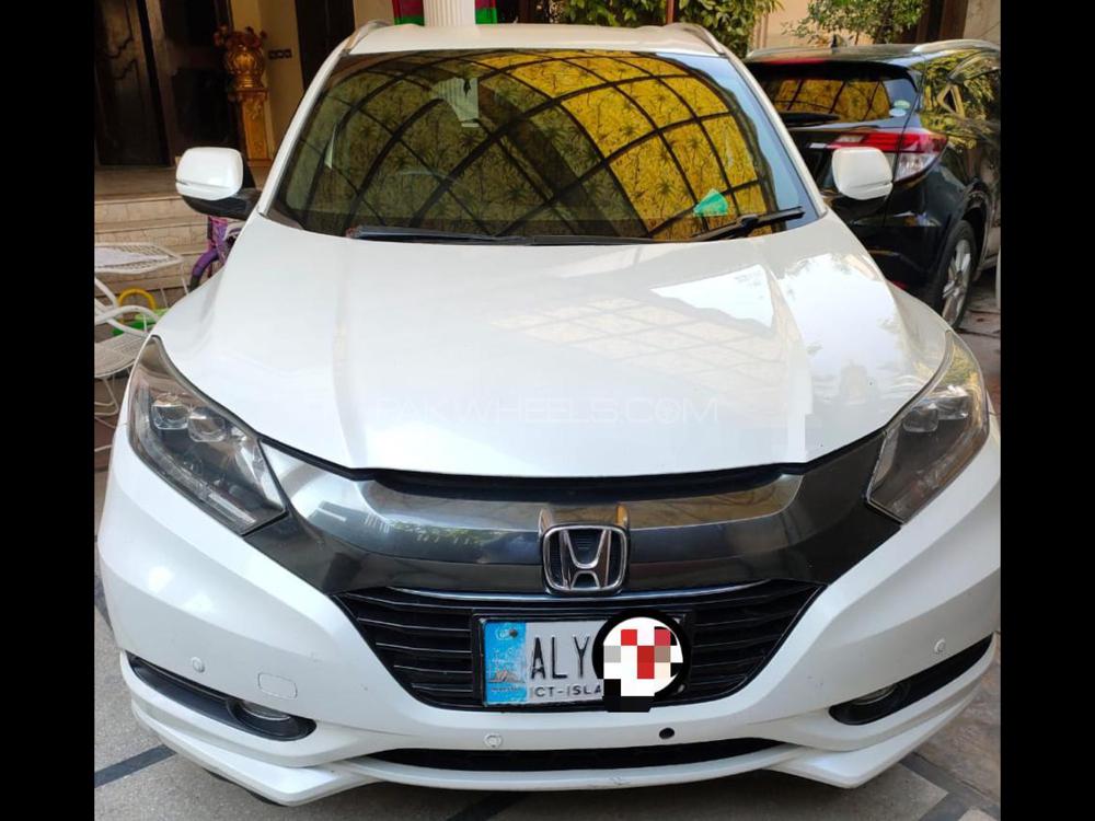 Honda Vezel 2016 for Sale in Lahore Image-1