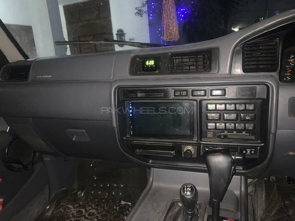Toyota Land Cruiser 1996 for Sale in Lahore Toyota Land Cruiser 1996 for Sale in Lahore Image-3