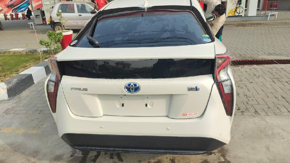 Toyota Prius 2018 for Sale in Faisalabad Toyota Prius 2018 for Sale in Faisalabad Image-2