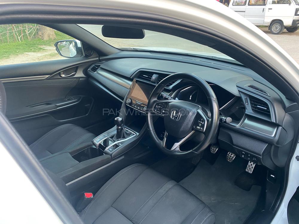 Honda Civic 2017 for Sale in Karachi Honda Civic 2017 for Sale in Karachi Image-4