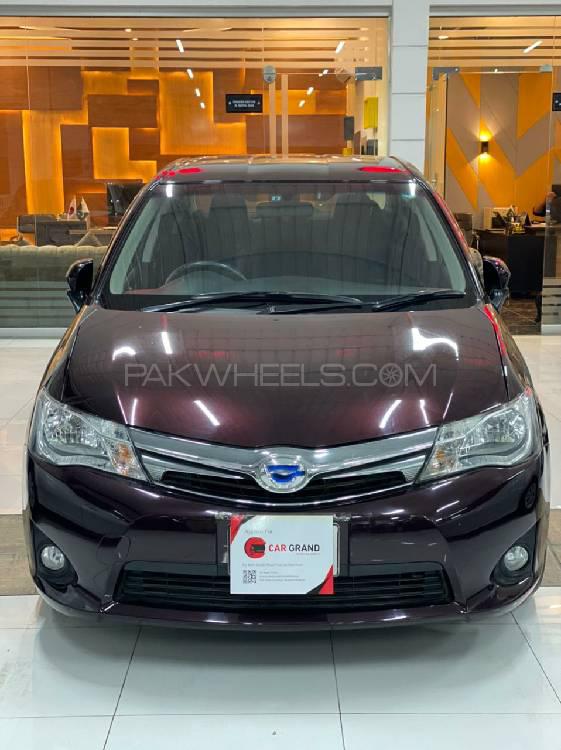 Toyota Corolla Axio 2014 for Sale in Peshawar Image-1