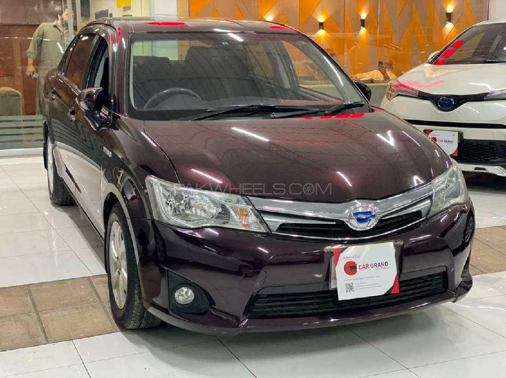 Toyota Corolla Axio 2014 for Sale in Peshawar Toyota Corolla Axio 2014 for Sale in Peshawar Image-2