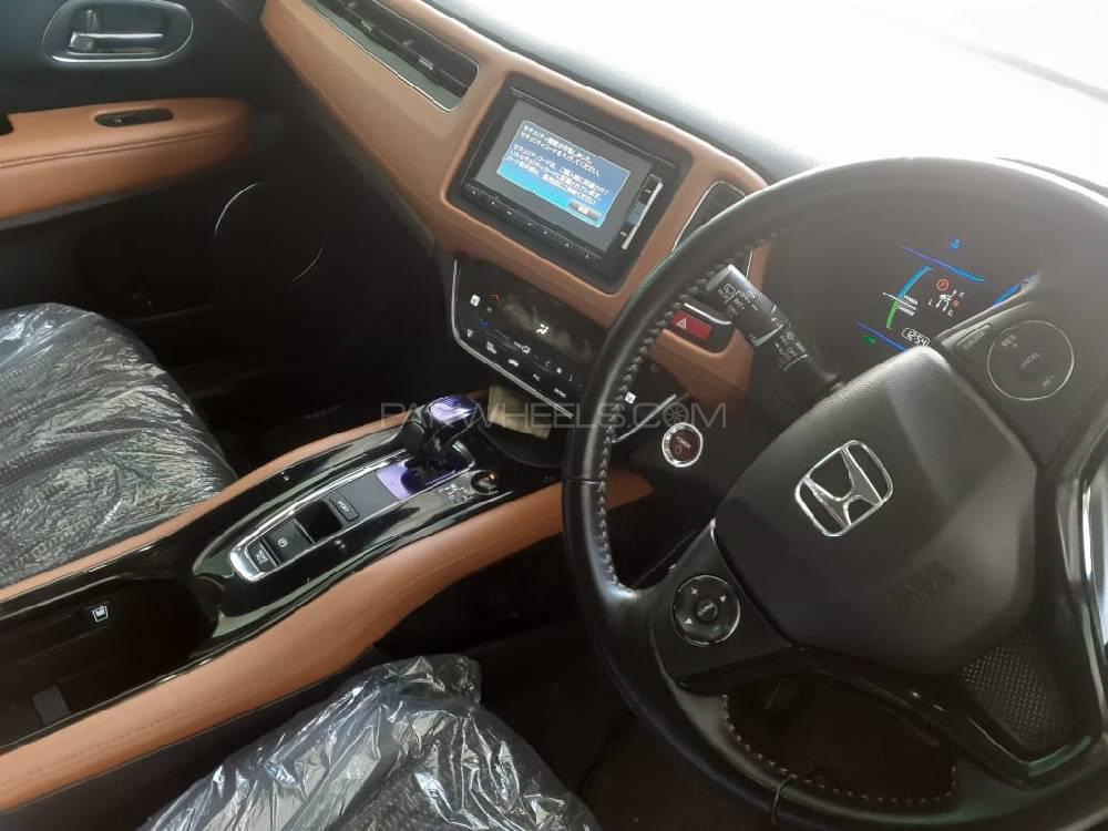 Honda Vezel 2015 for Sale in Gujrat Image-1