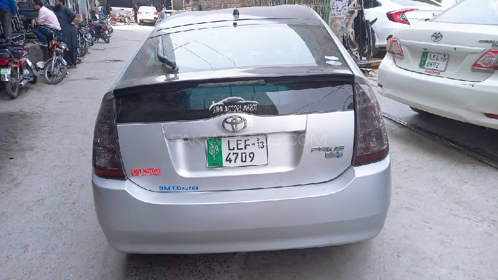 Toyota Prius 2010 for Sale in Lahore Toyota Prius 2010 for Sale in Lahore Image-5