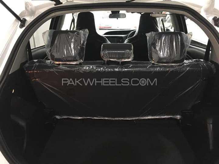 Toyota Vitz 2017 for Sale in Karachi Toyota Vitz 2017 for Sale in Karachi Image-7