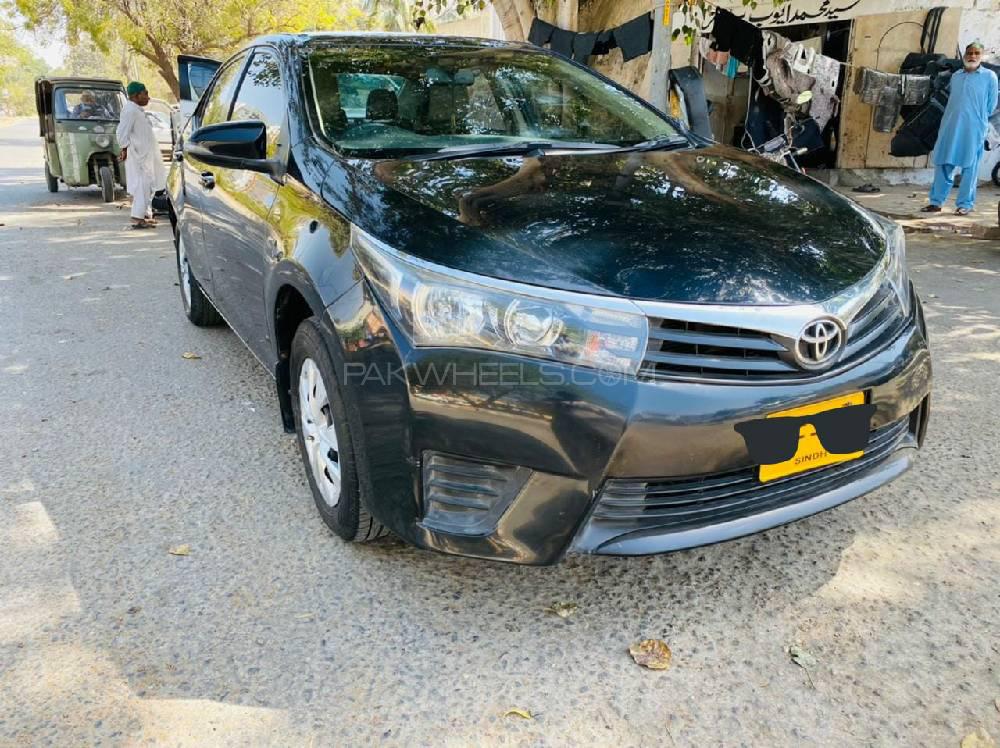 Toyota Corolla 2017 for Sale in Karachi Image-1