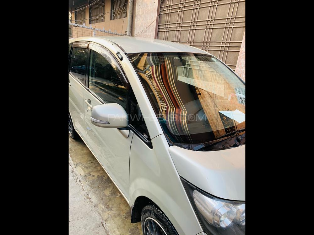 Daihatsu Move 2007 for Sale in Lahore Image-1