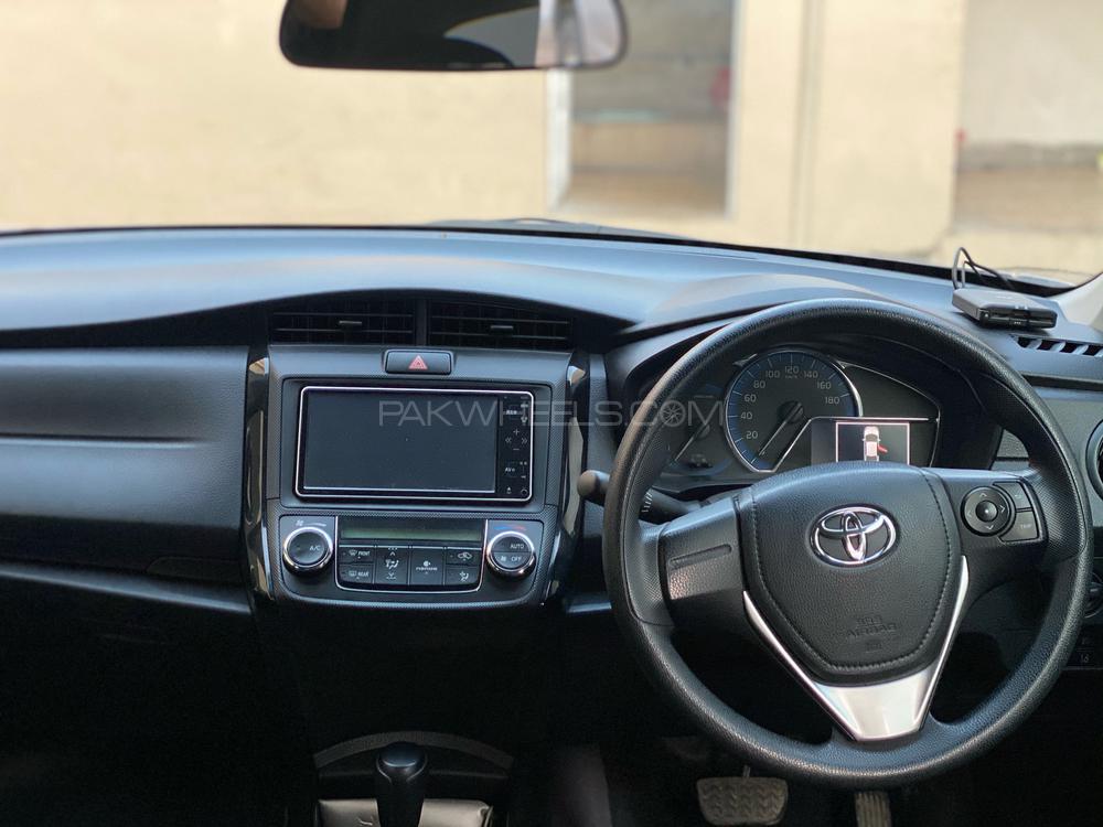 Toyota Corolla Axio 2017 for Sale in Peshawar Toyota Corolla Axio 2017 for Sale in Peshawar Image-8