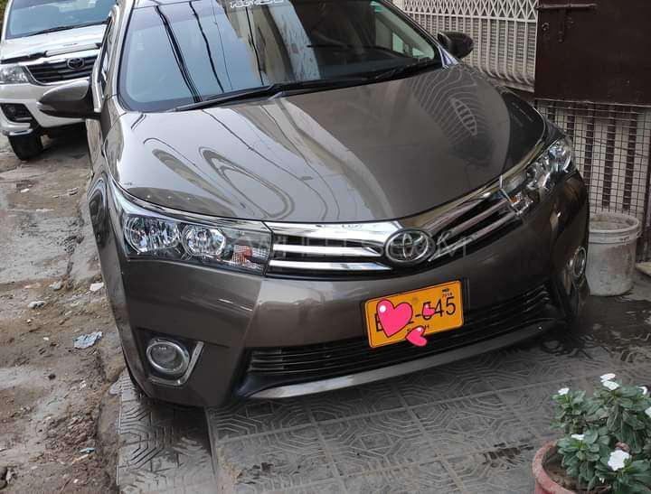 Toyota Corolla 2017 for Sale in Karachi Image-1