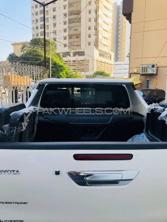 Toyota Hilux 2020 for Sale in Karachi Toyota Hilux 2020 for Sale in Karachi Image-5