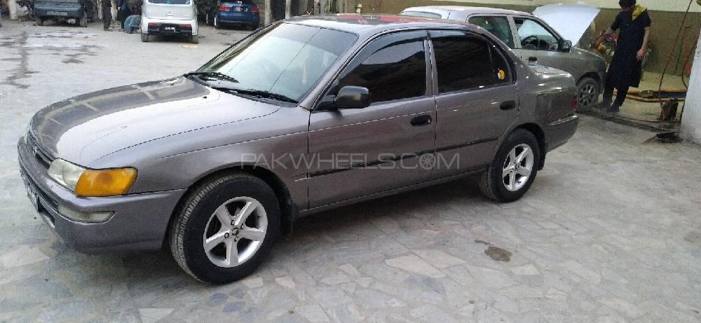 Toyota Corolla 2001 for Sale in Peshawar Image-1
