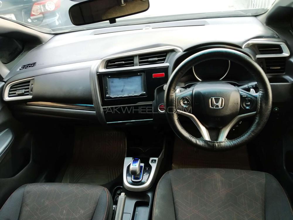 Honda Fit 2014 for Sale in Lahore Honda Fit 2014 for Sale in Lahore Image-9