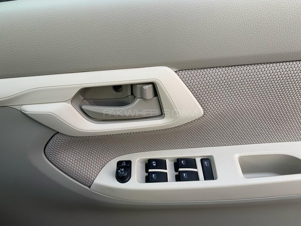 Daihatsu Move 2017 for Sale in Sahiwal Daihatsu Move 2017 for Sale in Sahiwal Image-10