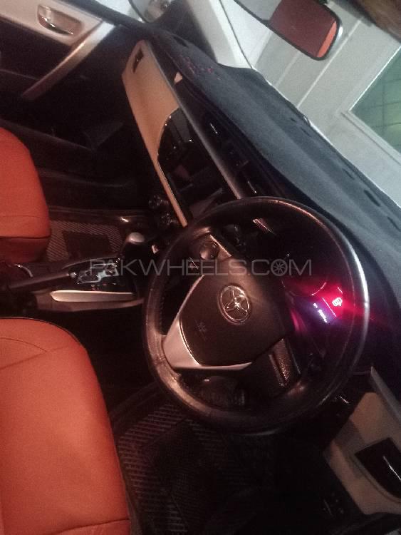 Toyota Corolla 2015 for Sale in Peshawar Toyota Corolla 2015 for Sale in Peshawar Image-9