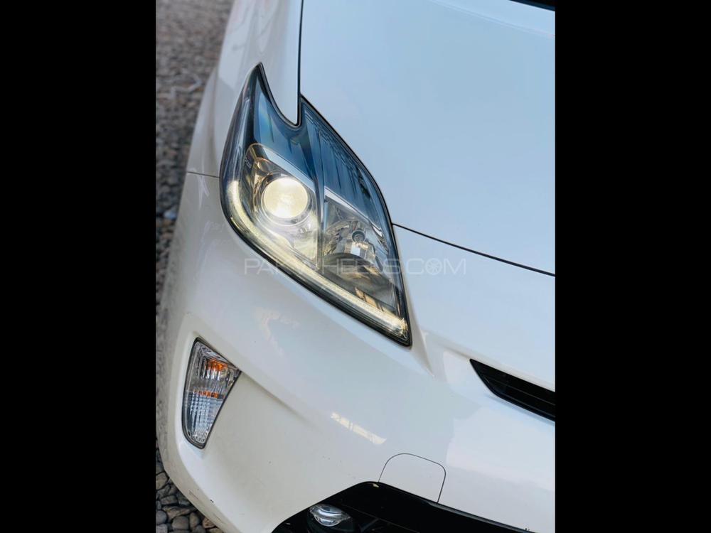 Toyota Prius 2013 for Sale in Peshawar Toyota Prius 2013 for Sale in Peshawar Image-2