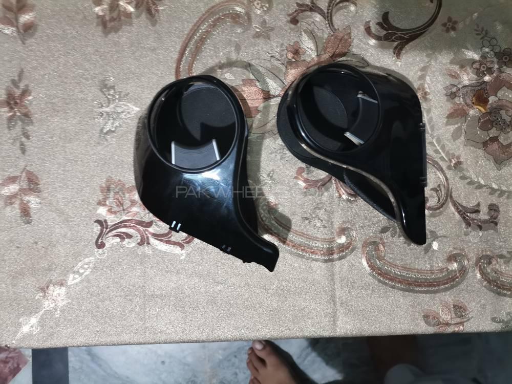 Toyota chr cup holder available Image-1
