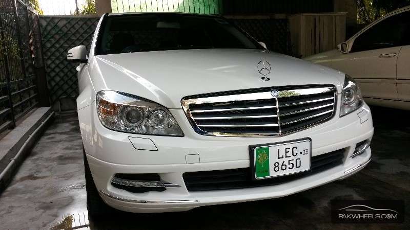 Mercedes Benz C Class 2010 for Sale in Lahore Image-1