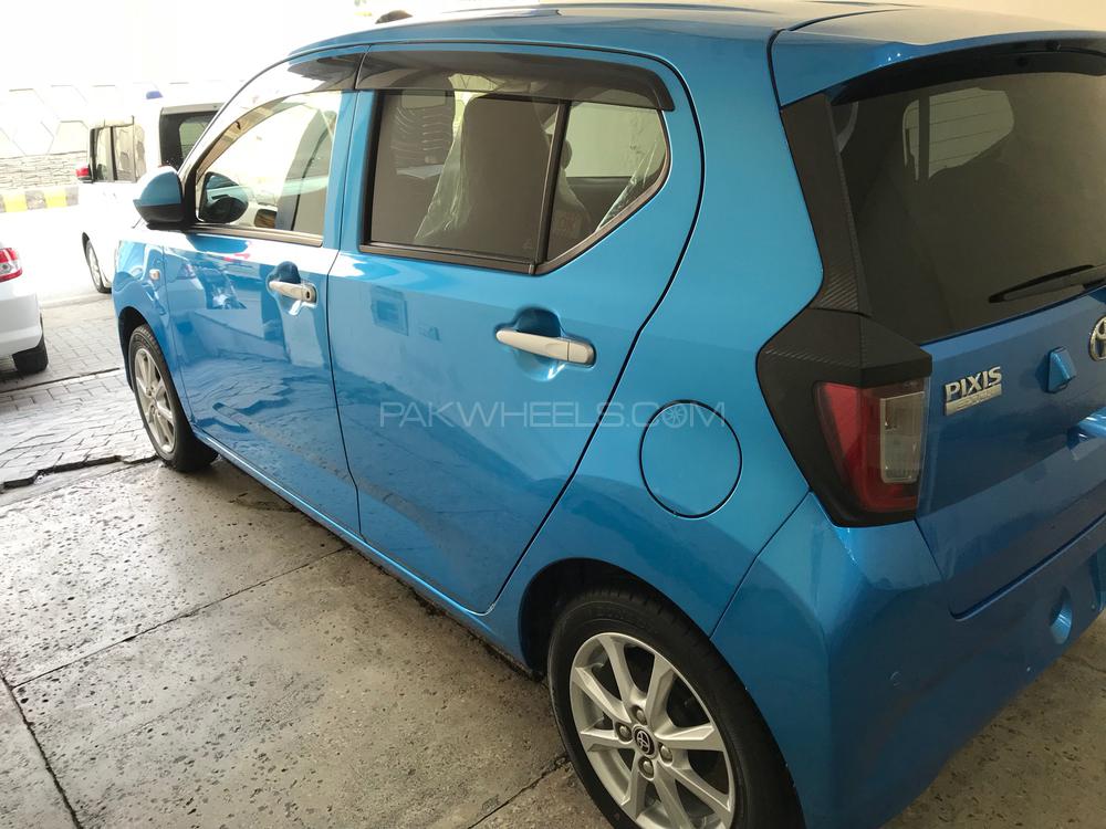 Toyota Pixis Epoch 2017 for Sale in Lahore Toyota Pixis Epoch 2017 for Sale in Lahore Image-3