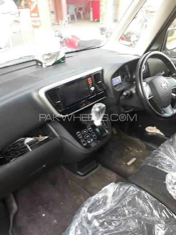 نسان روکس 2014 for Sale in راولپنڈی نسان روکس 2014 for Sale in راولپنڈی Image-7