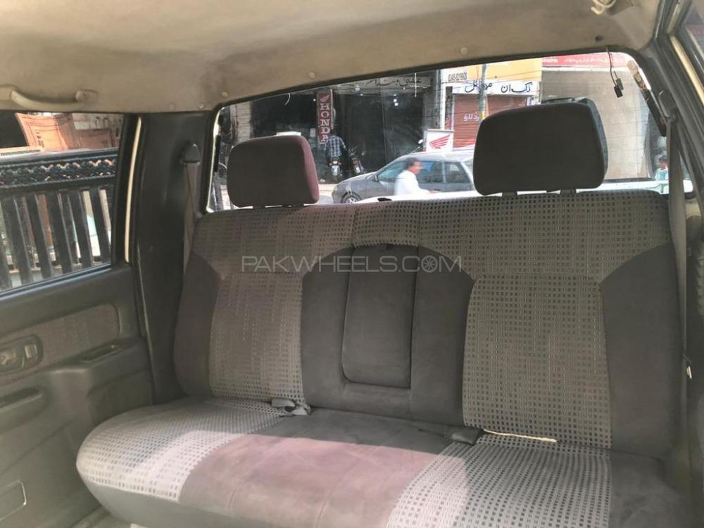 مٹسوبیشی ایل 200 2006 for Sale in راولپنڈی مٹسوبیشی ایل 200 2006 for Sale in راولپنڈی Image-12