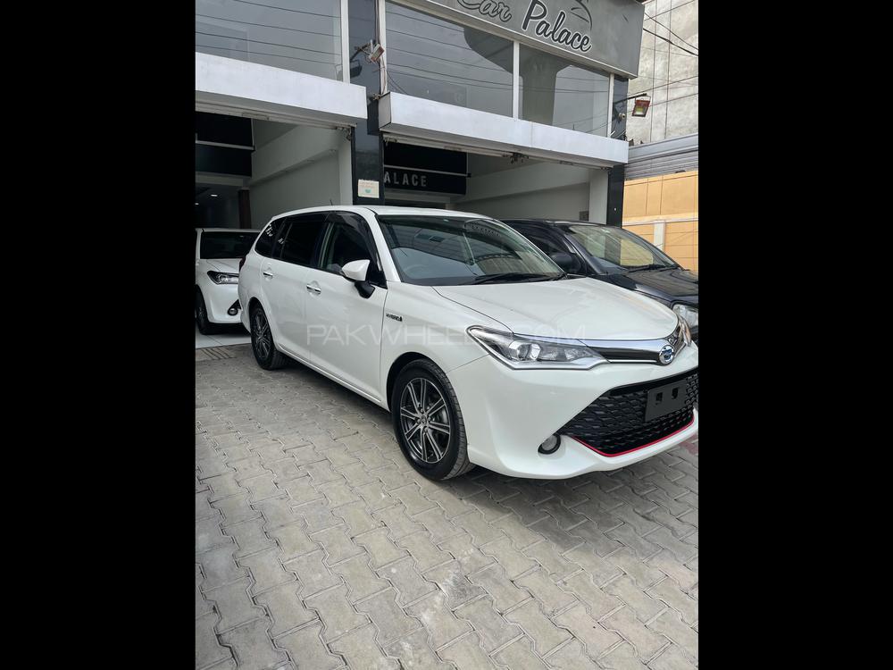 Toyota Corolla Fielder 2016 for Sale in Peshawar Image-1