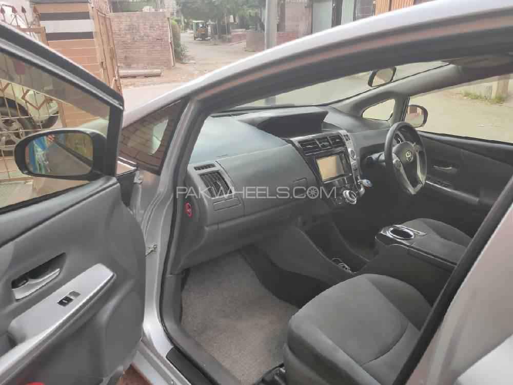 Toyota Prius Alpha 2014 for Sale in Faisalabad Toyota Prius Alpha 2014 for Sale in Faisalabad Image-2