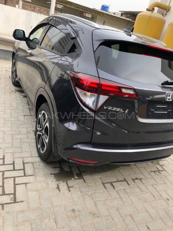 Honda Vezel 2015 for Sale in Lahore Honda Vezel 2015 for Sale in Lahore Image-7
