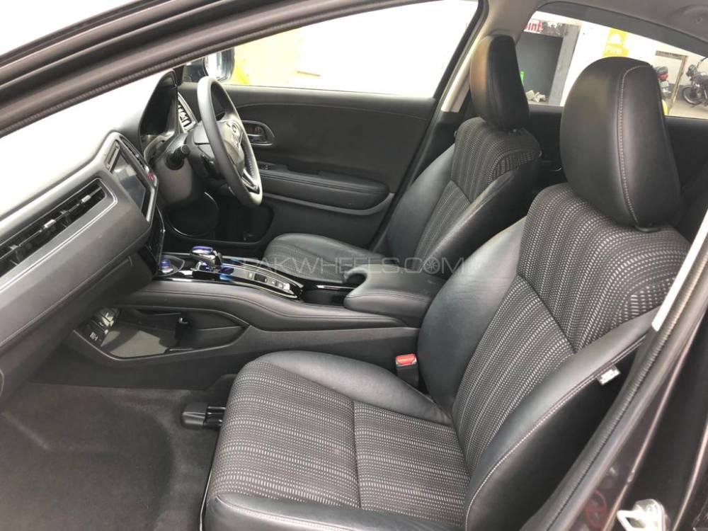 Honda Vezel 2015 for Sale in Lahore Honda Vezel 2015 for Sale in Lahore Image-8