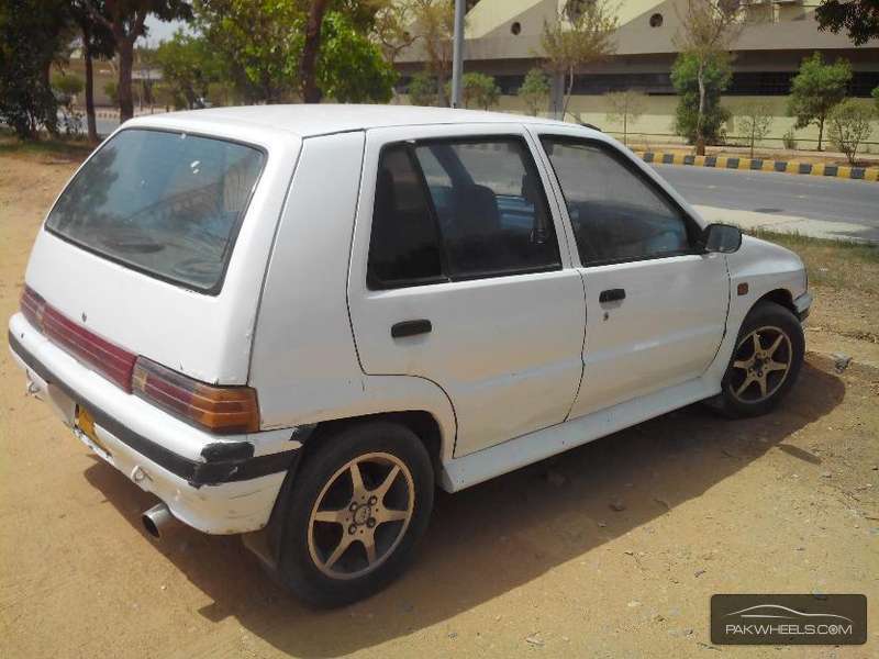 Daihatsu charade 1998