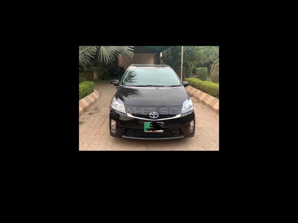 Toyota Prius 2010 for Sale in Lahore Image-1