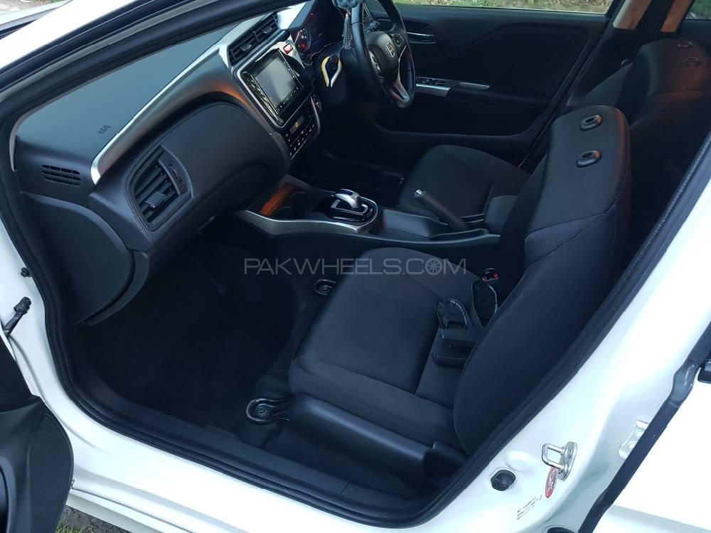 ہونڈا گریس ہائبرڈ 2015 for Sale in اسلام آباد ہونڈا گریس ہائبرڈ 2015 for Sale in اسلام آباد Image-17