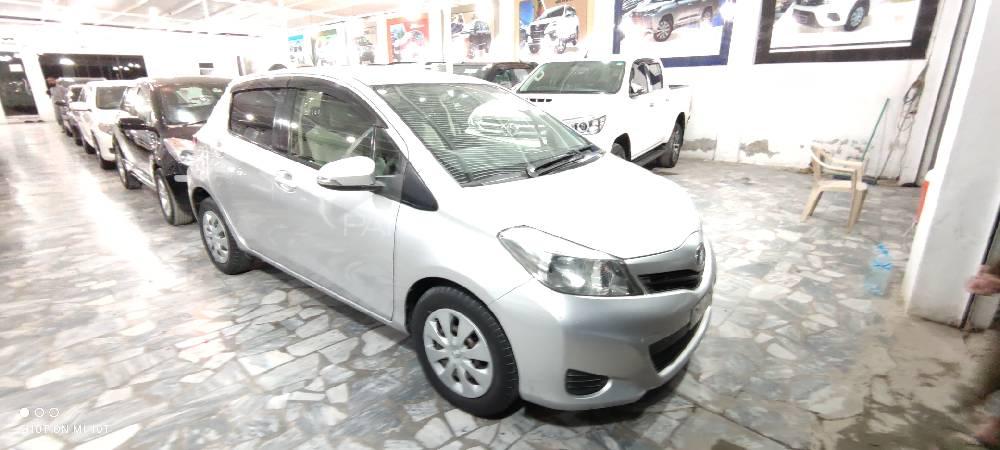 ٹویوٹا ویٹز 2013 for Sale in پشاور Image-1