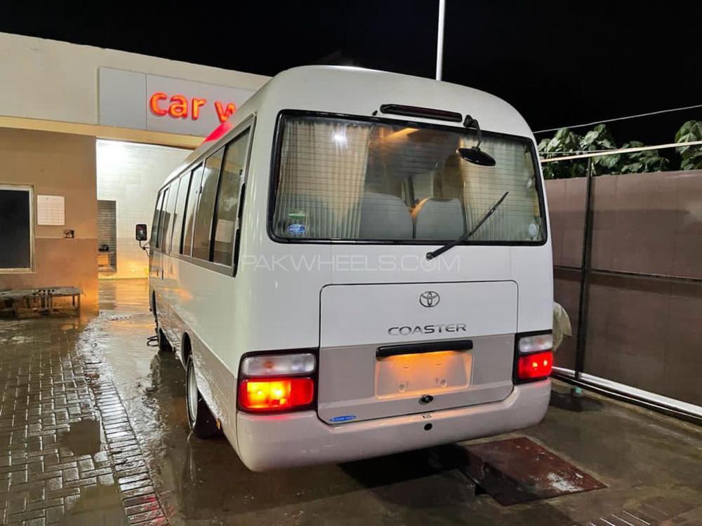 ٹویوٹا کوسٹر 2015 for Sale in لاہور Image-1