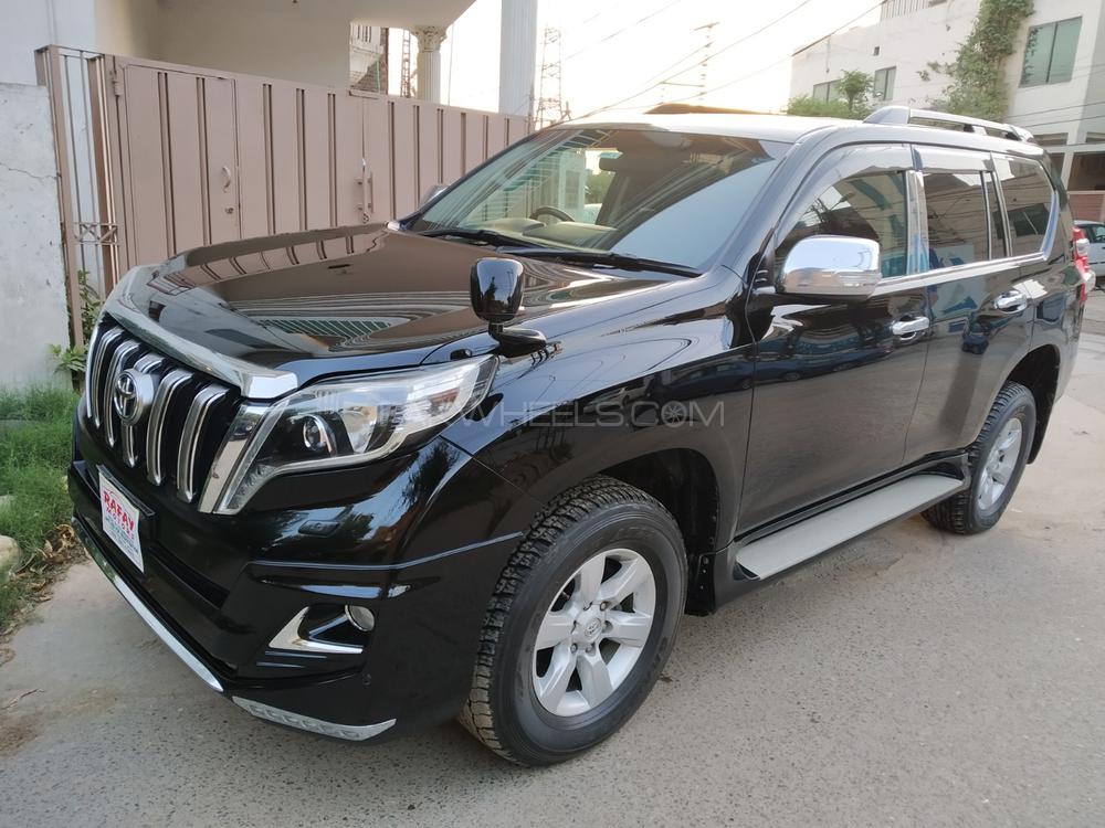 ٹویوٹا پراڈو 2013 for Sale in لاہور ٹویوٹا پراڈو 2013 for Sale in لاہور Image-2