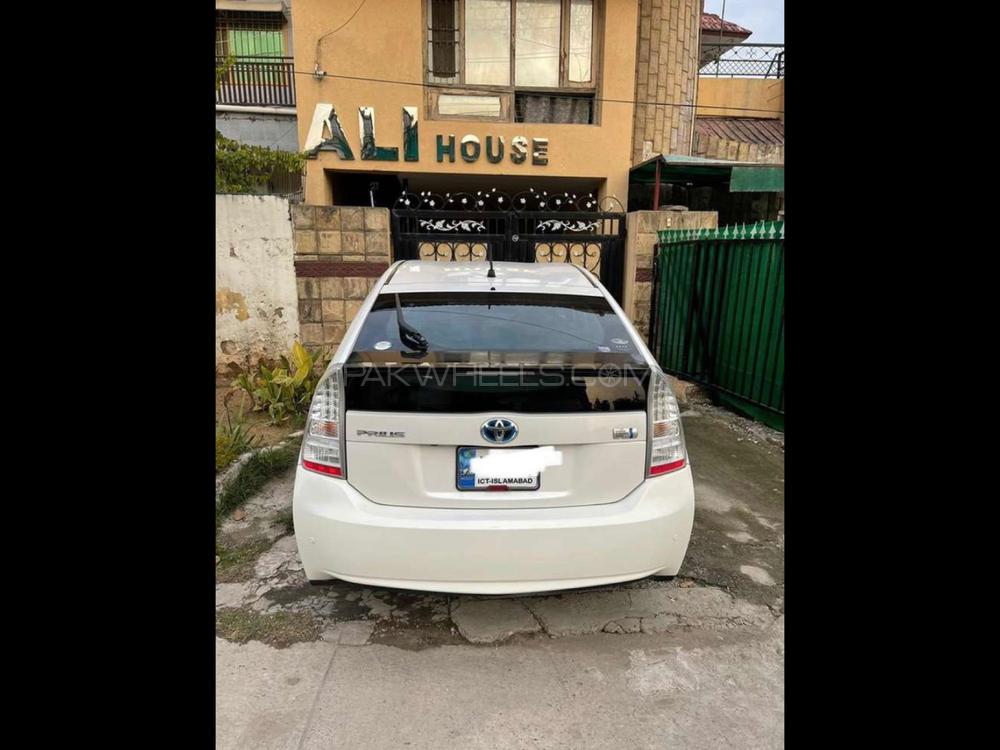 ٹویوٹا پریوس 2010 for Sale in اسلام آباد ٹویوٹا پریوس 2010 for Sale in اسلام آباد Image-10