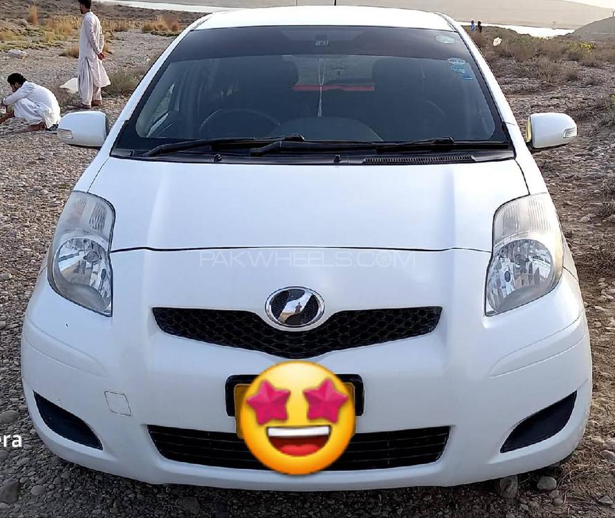 Toyota Vitz 2010 for Sale in Quetta Image-1