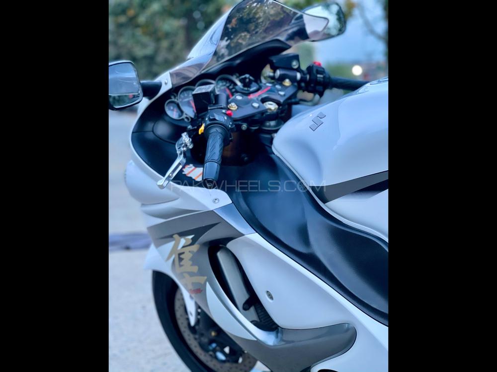 سوزوکی Hayabusa 2013 for Sale سوزوکی Hayabusa 2013 for Sale Image-10
