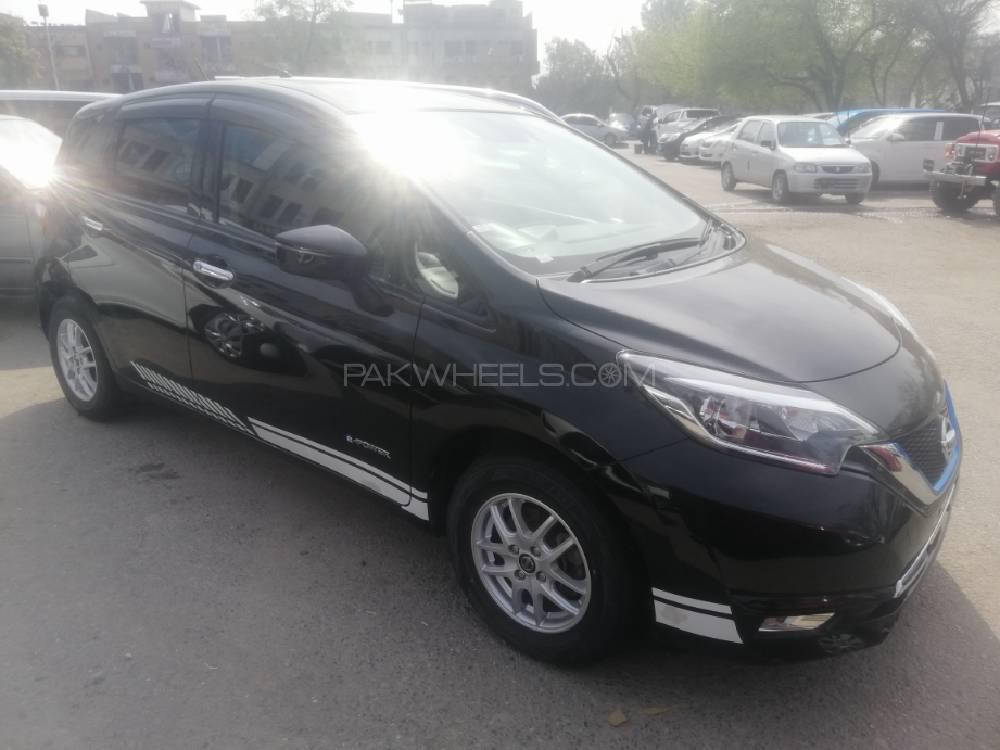 Nissan Note 2017 for Sale in Islamabad Nissan Note 2017 for Sale in Islamabad Image-8