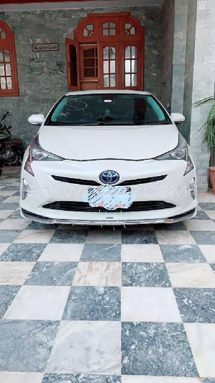 Toyota Prius 2016 for Sale in Lahore Toyota Prius 2016 for Sale in Lahore Image-3