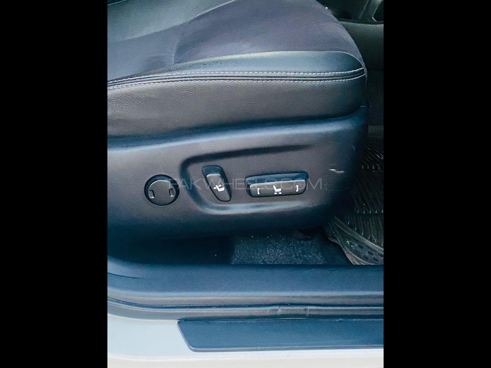 Toyota Prius 2013 for Sale in Islamabad Toyota Prius 2013 for Sale in Islamabad Image-7