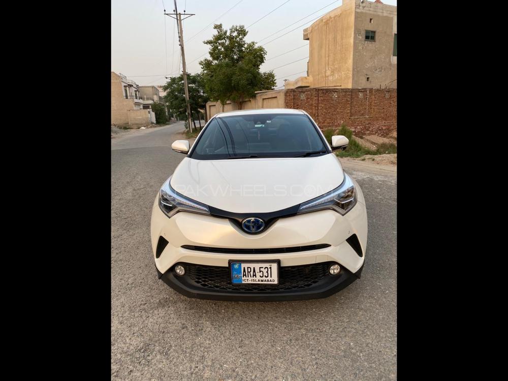 Toyota C-HR 2017 for Sale in Faisalabad Image-1
